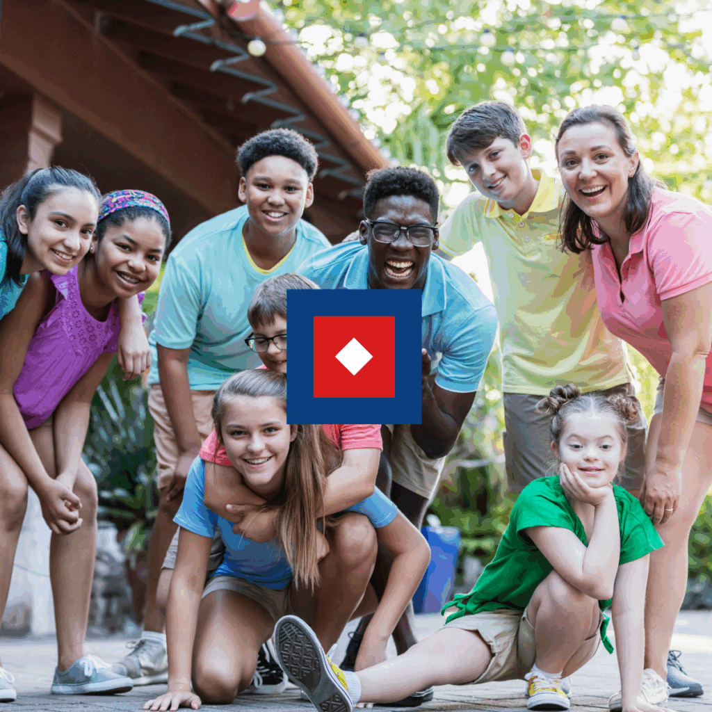 Groupe de jeunes en voyage encadré